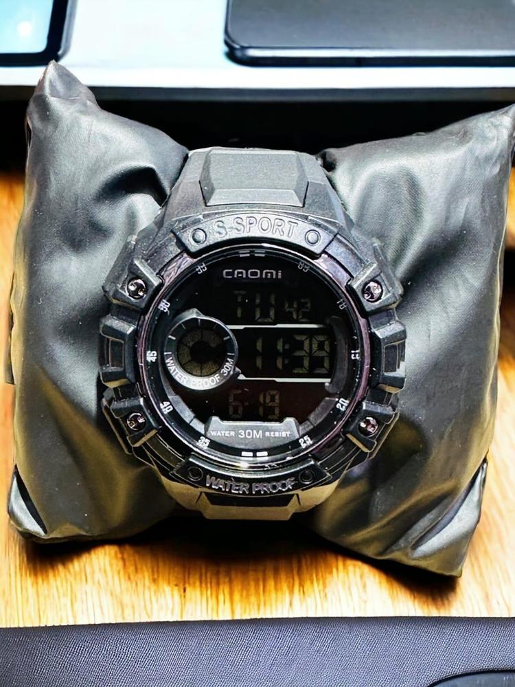 Men's Digital Display Sport watch