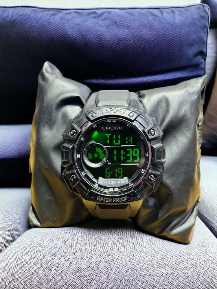 Men's Digital Display Sport watch
